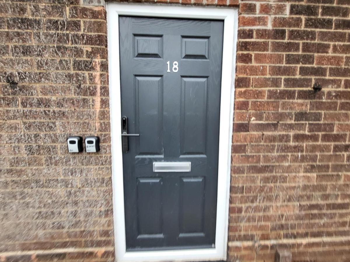 Premier Studios Nottingham - Tring Vale Екстериор снимка