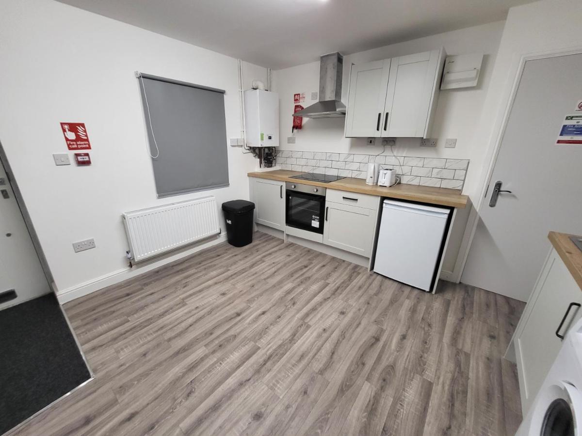Premier Studios Nottingham - Tring Vale Екстериор снимка